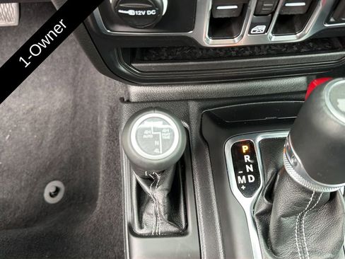Used 2023 Jeep Wrangler Unlimited Sahara w/ Cold Weather Group AWD/4WD image 37