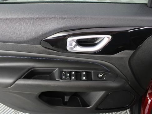 New 2026 Jeep Compass Latitude AWD/4WD image 13
