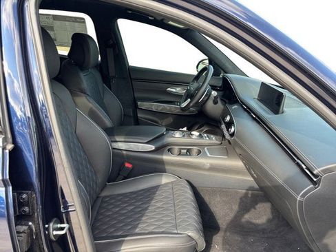 New 2025 Genesis GV70 3.5T Sport w/ Sport Advanced Package image 15