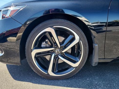 Used 2021 Honda Accord Sport image 10