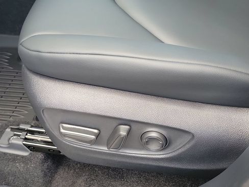 New 2026 Toyota Highlander XLE AWD/4WD image 22