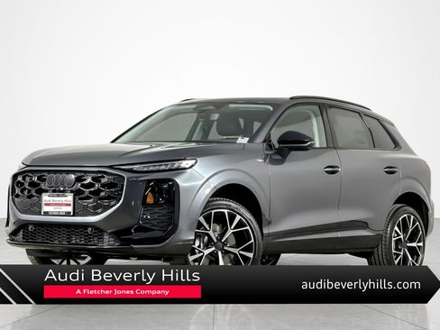 New 2026 Audi Q3 quattro 2.0T image 1