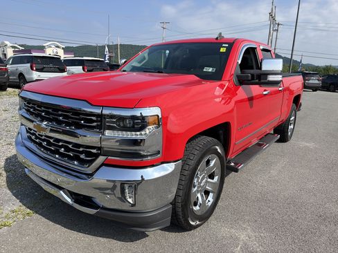 Used 2018 Chevrolet Silverado 1500 LTZ w/ Sport Package AWD/4WD image 12