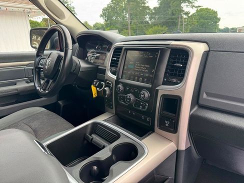 Used 2017 RAM 1500 Big Horn AWD/4WD image 27