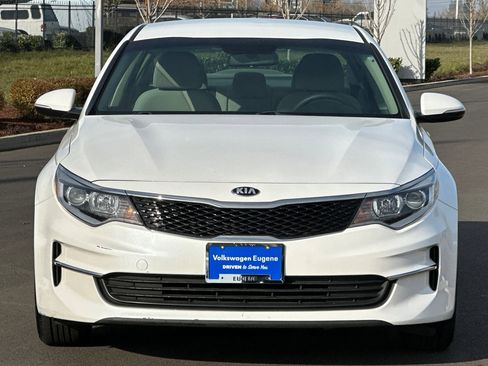 Used 2017 Kia Optima LX image 8