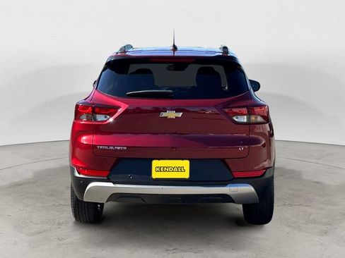 Used 2022 Chevrolet TrailBlazer LT w/ Convenience Package FWD image 6