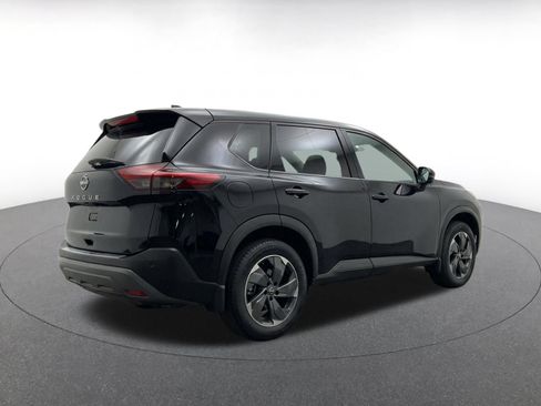Used 2025 Nissan Rogue SV FWD image 8