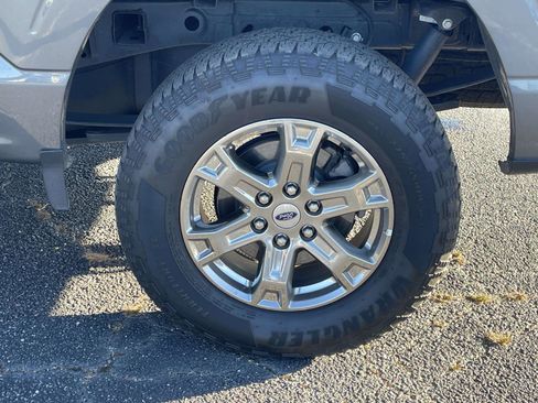 Used 2023 Ford F150 Lariat w/ Trailer Tow Package image 24