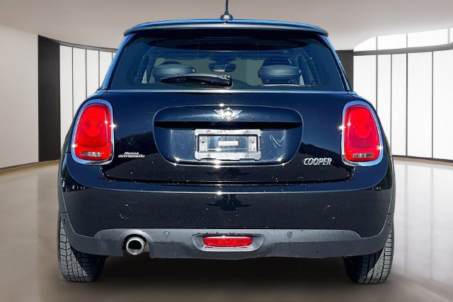 Used 2018 MINI Cooper 2-Door Hardtop FWD image 5