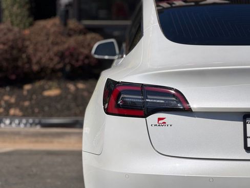 Used 2020 Tesla Model 3 Long Range image 15