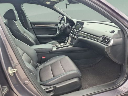 Used 2018 Honda Accord Sport image 20