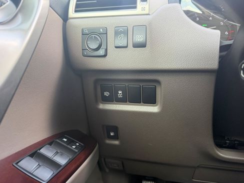 Used 2019 Lexus GX 460 Premium AWD/4WD image 16