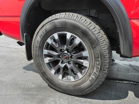 Used 2021 Nissan Titan PRO-4X w/ Pro-4x Convenience Package AWD/4WD image 9