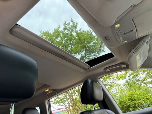 Used 2015 Nissan Pathfinder SL w/ SL Premium Package AWD/4WD image 15