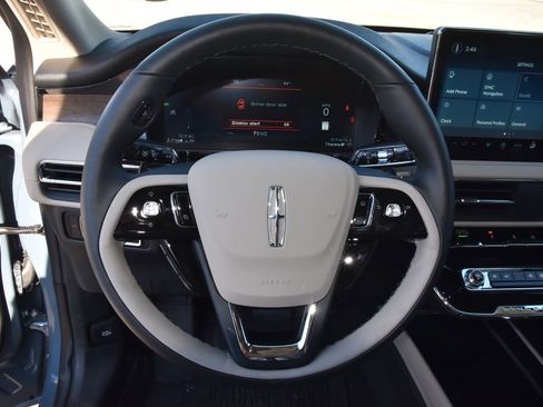 New 2026 Lincoln Corsair Reserve image 22