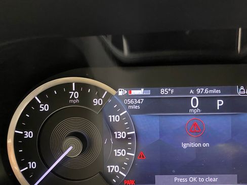 Used 2021 Jaguar F-PACE R-Dynamic S image 19