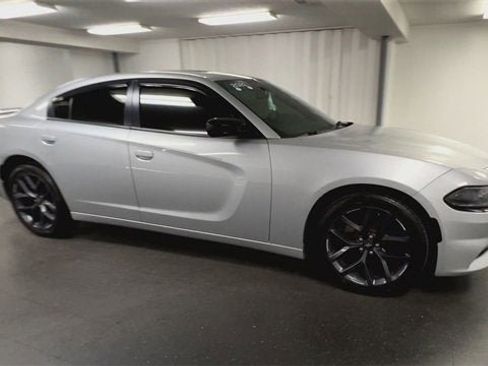 Used 2021 Dodge Charger SXT w/ Blacktop Package image 2