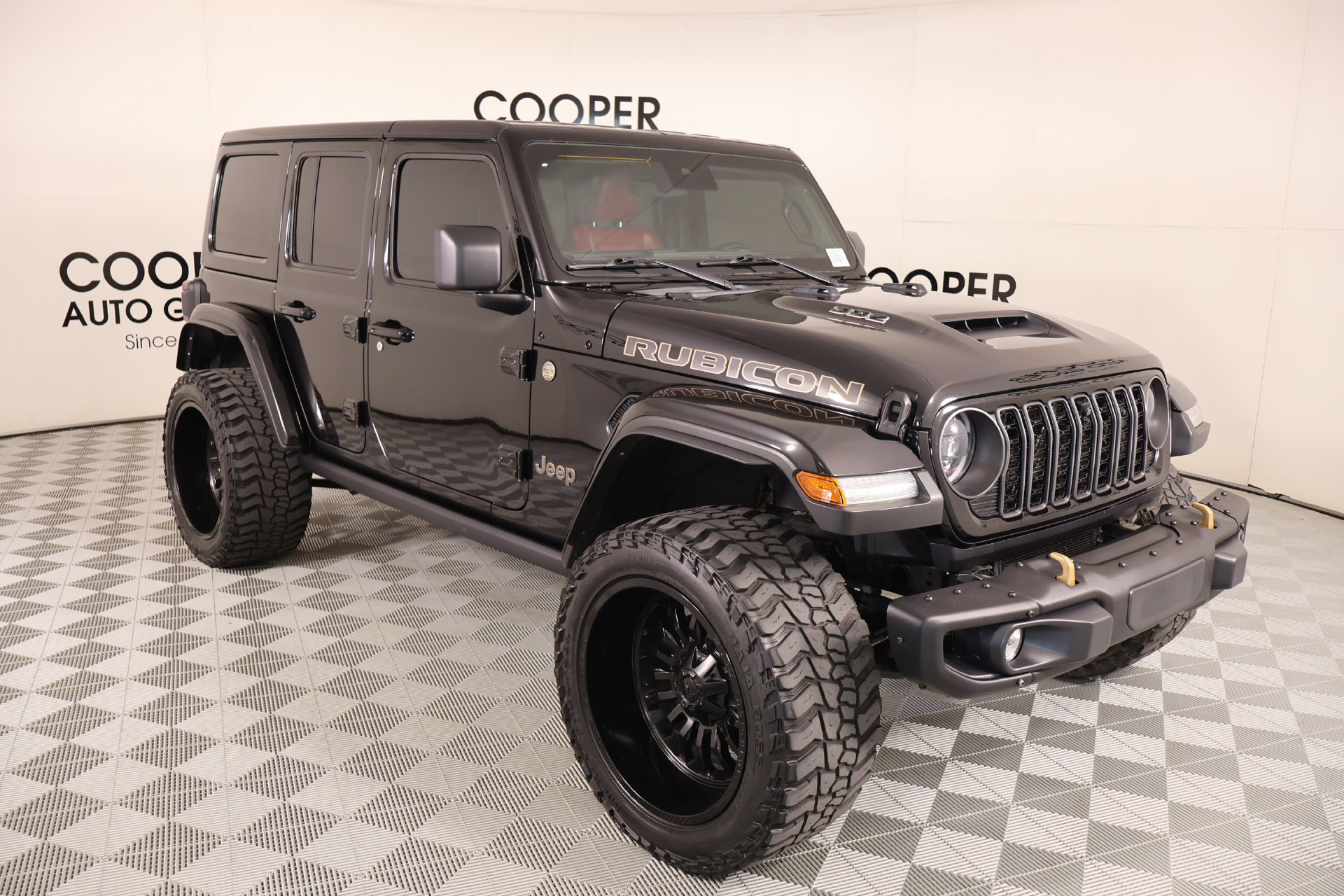 Used 2024 Jeep Wrangler Unlimited Rubicon 392 AWD/4WD image 1