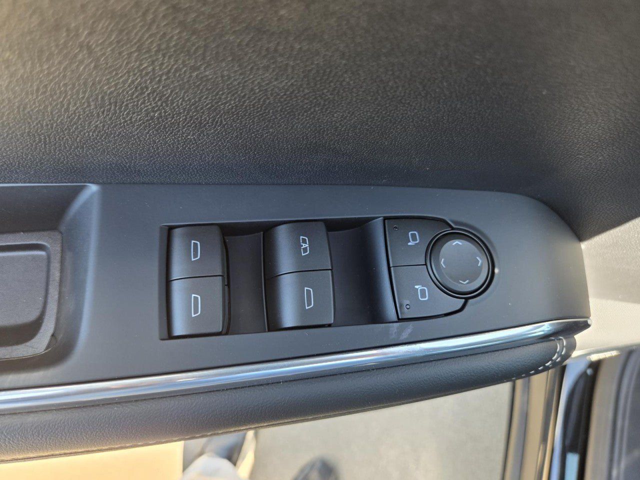 New 2026 GMC Acadia Elevation AWD/4WD image 15