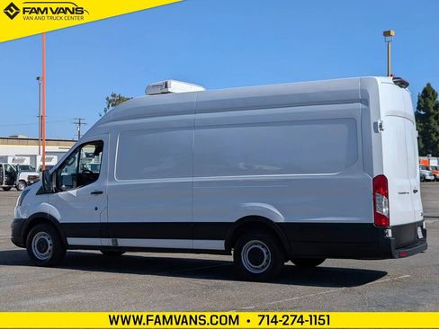 Used 2022 Ford Transit 250 148 High Roof Extended RWD image 5
