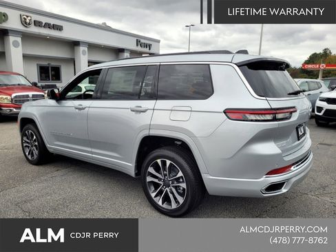 New 2025 Jeep Grand Cherokee L Overland w/ Luxury Tech Group IV AWD/4WD image 10