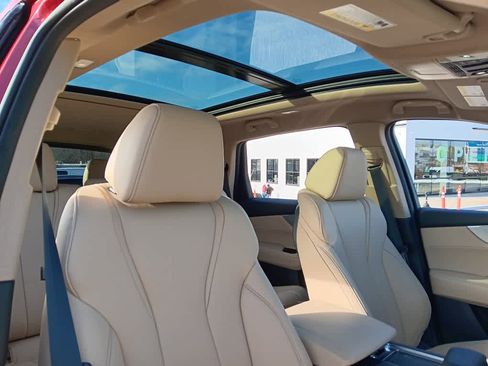 Used 2023 Acura MDX SH-AWD image 12