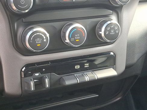 Certified 2023 RAM 2500 Big Horn w/ Level 1 Equipment Group image 15