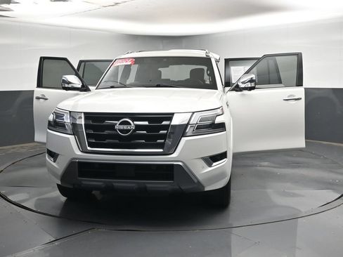 Used 2024 Nissan Armada Platinum w/ Captain's Chairs Package RWD image 49