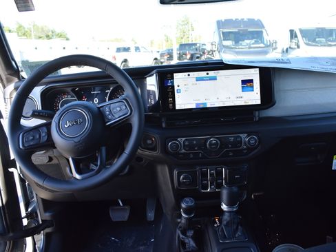 New 2026 Jeep Gladiator Sport image 33