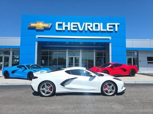 Used 2023 Chevrolet Corvette Stingray Preferred Cpe w/ Z51 Performance Package RWD image 2