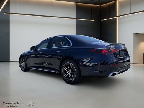 New 2026 Mercedes-Benz E 350 4MATIC Sedan image 6