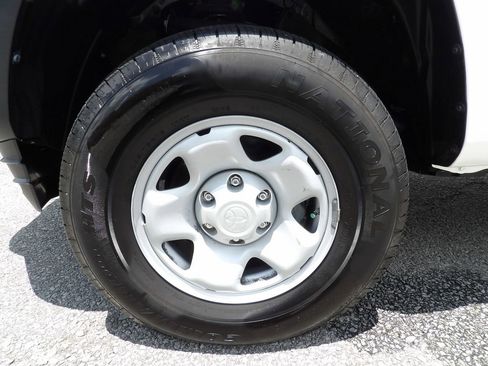 Used 2020 Toyota Tacoma SR image 47