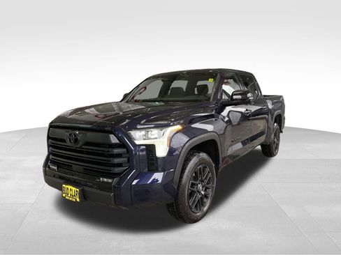 New 2026 Toyota Tundra Limited AWD/4WD image 8