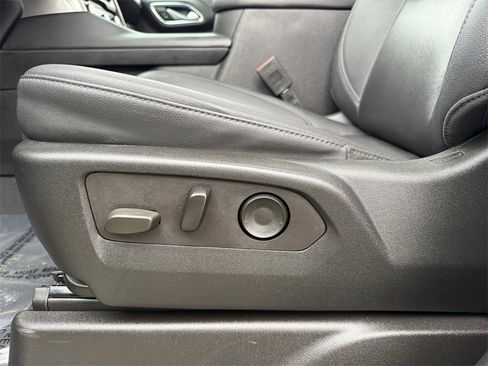 Used 2022 Chevrolet Tahoe LT w/ Luxury Package image 10