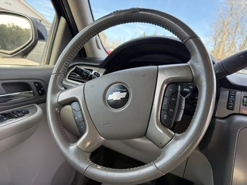 Used 2009 Chevrolet Avalanche LT w/ Luxury Package image 13