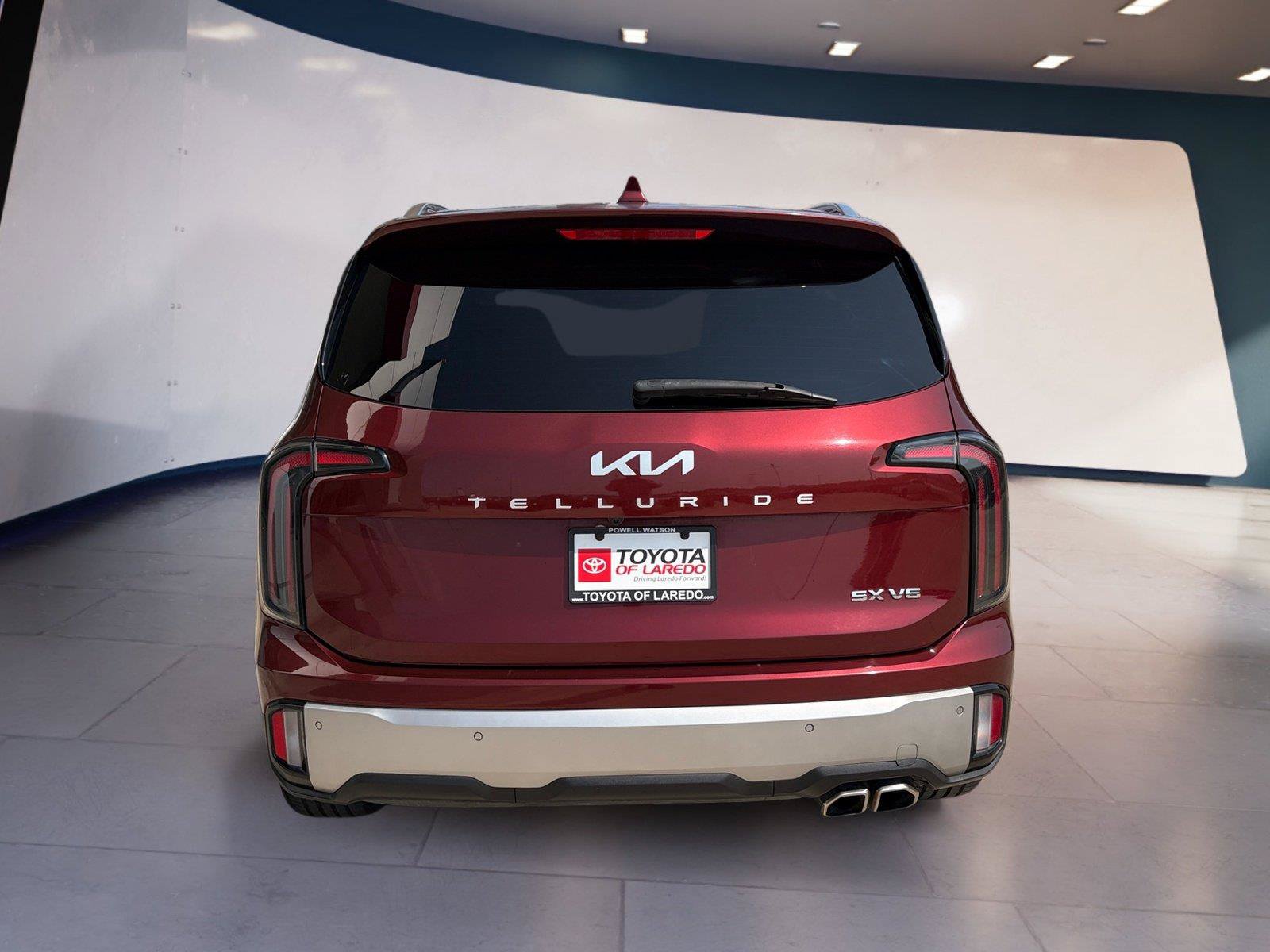 Used 2023 Kia Telluride SX FWD image 4