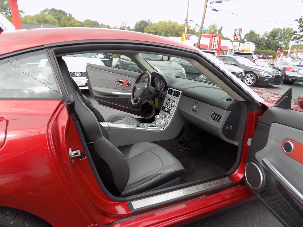 Used 2007 Chrysler Crossfire Limited RWD image 13