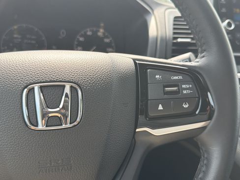 Used 2025 Honda Odyssey EX-L image 8