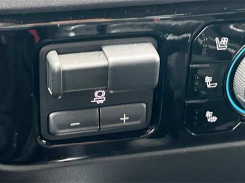 Used 2022 Chevrolet Silverado 1500 High Country w/ High Country Premium Package image 41