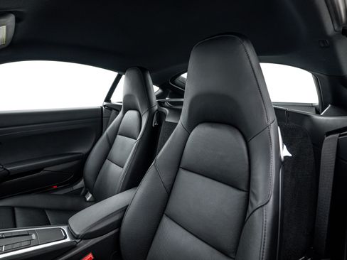 Certified 2018 Porsche 718 Cayman S RWD image 16