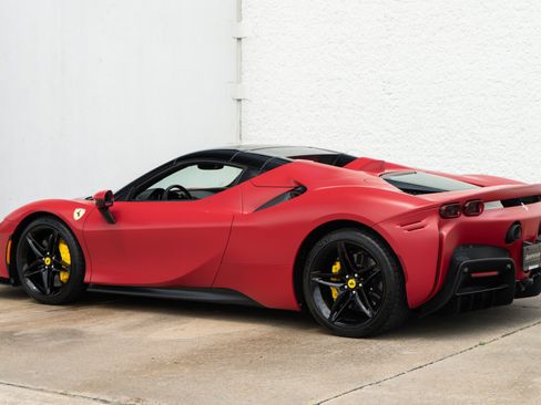 Used 2023 Ferrari SF90 Spider AWD/4WD image 14