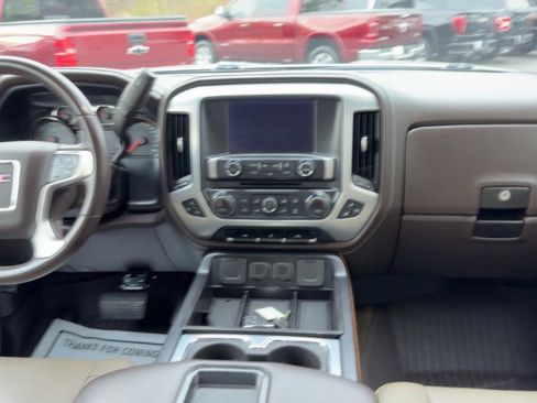 Used 2015 GMC Sierra 1500 SLT w/ SLT Crew Cab Value Package AWD/4WD image 12