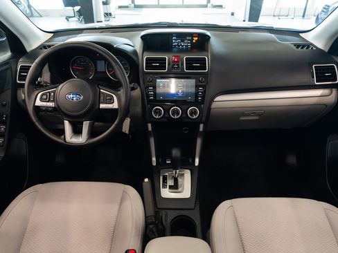 Used 2017 Subaru Forester 2.5i Premium w/ All-Weather Package image 9