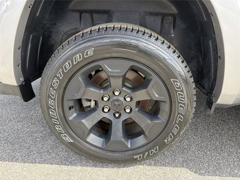 Used 2025 RAM 1500 Big Horn AWD/4WD image 16