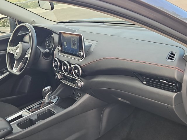 Used 2025 Nissan Sentra SR FWD image 21