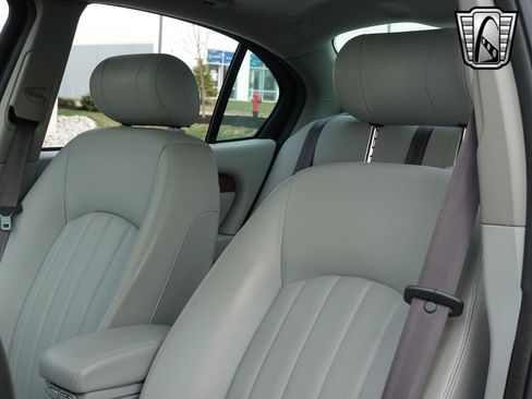 Used 2002 Jaguar X-TYPE 2.5 image 11