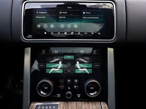 Used 2020 Land Rover Range Rover HSE image 29