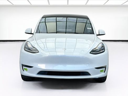 Used 2023 Tesla Model Y Long Range AWD/4WD image 2