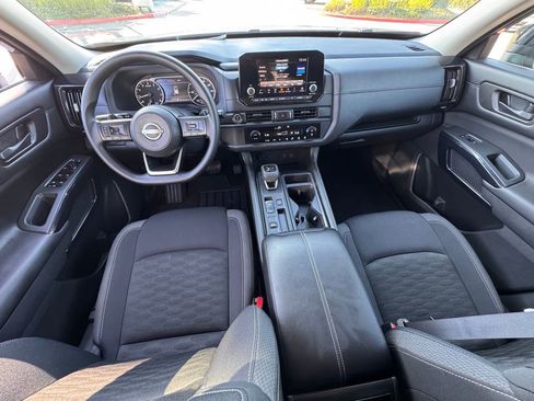 Certified 2024 Nissan Pathfinder S image 20