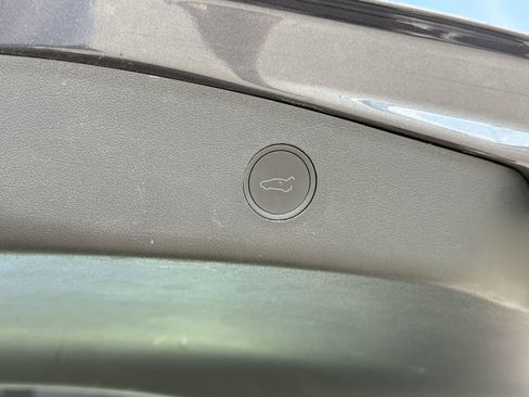 Used 2023 Tesla Model 3 Standard Range RWD image 14